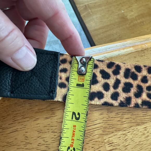 New Cheetah Leopard Print Handbag Strap 1.5" Wide 48" Long Gold Tone Mautto - Picture 9 of 10